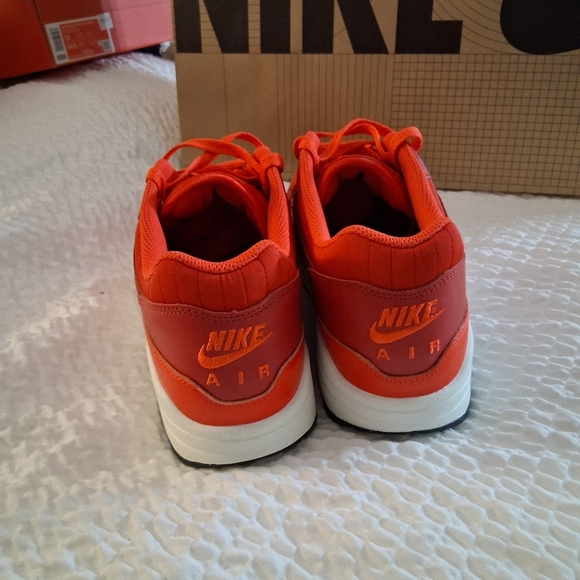 Nike Air Max 1 Men's  12.5 Shoes HQ3607 687 Gym Red/University Red/Light Crimson - Picture 6 of 9